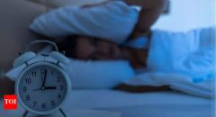 Sleep Bed Doomscrolling Hours Light Stress